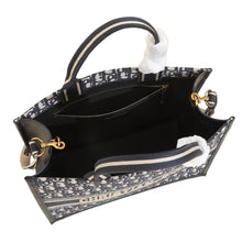 Load image into Gallery viewer, Heritage Monogram Tote Bag