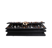 Load image into Gallery viewer, Midnight Pearl Embellished Chain Bag