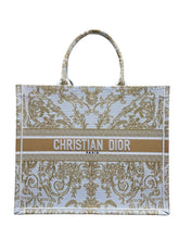 Load image into Gallery viewer, Blossom Garden Tote Bag