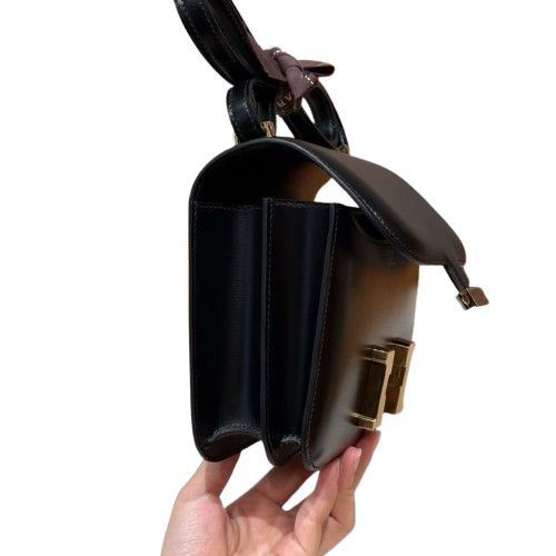 Black Elegance Shoulder Bag